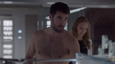 Joshua Bowman in Time After Time (2017) Shirtless 67790