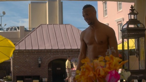 Marlon Wayans in Naked (2017) Sexy Shirtless 73084
