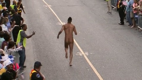 Marlon Wayans in Naked (2017) Butt Shirtless 73085