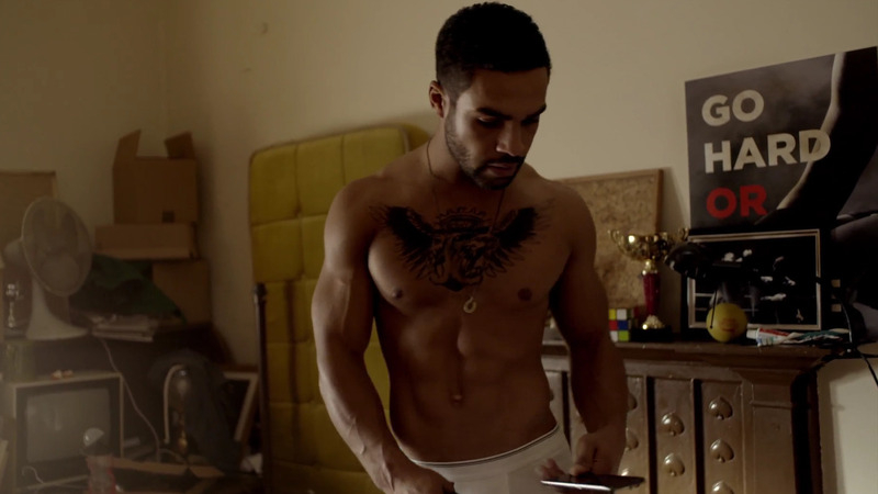 Sexiest Lucien Laviscount Scene in Snatch. Shirtless, Underwear. 67669