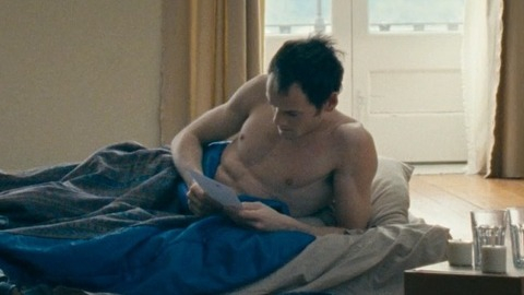Anton Yelchin in Porto (2016) Sexy Shirtless 81450
