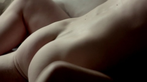 Hugh Skinner Nude as Sir George Howard. Butt, Straight, bedroom, close up. 68600