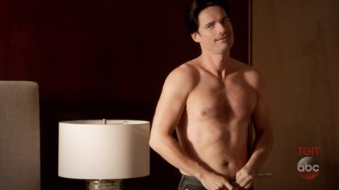 Warren Christie in The Catch (2016-2017) Shirtless 68684
