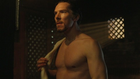 Benedict Cumberbatch in Doctor Strange (2016) Sexy Shirtless 70073
