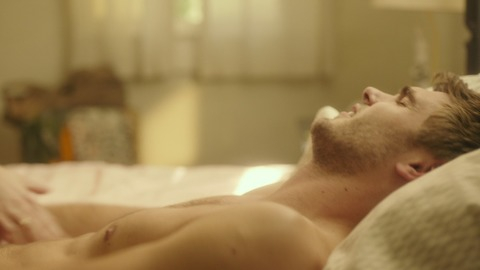 Alex Roe in Rings (2017) Shirtless 70202