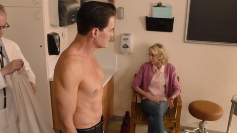 Kyle MacLachlan in Twin Peaks (1990-2017) Shirtless 72099