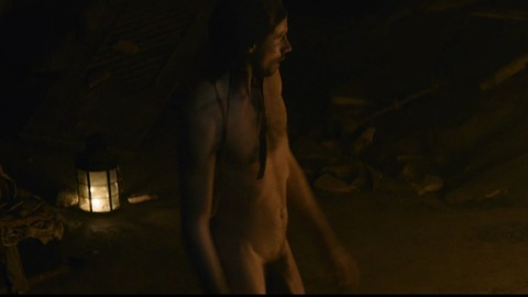 Oriol Pla in Uncertain Glory (2017) Penis Shirtless 72430
