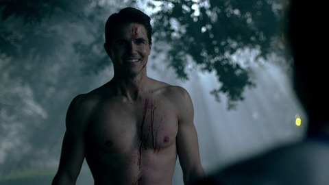Sexiest Robbie Amell Scene in The Babysitter. Shirtless. 75055