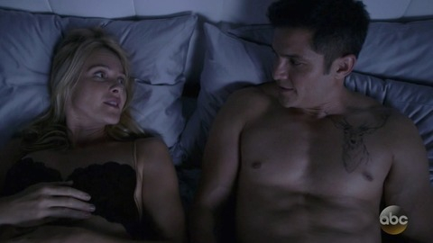 Nicholas Gonzalez in The Good Doctor (2017-2022) Shirtless 75109
