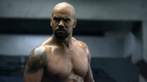 Sexiest Scenes of Daniel 'Hondo' Harrelson from S.W.A.T.. Shirtless. 77849