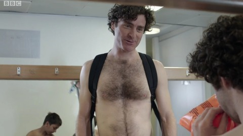 Orlando Seale in Motherland (2016-2017) Shirtless 76046
