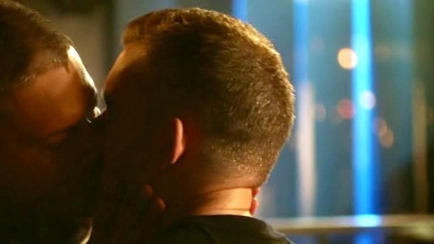 Russell Tovey in The Flash (2014-2023) Gay Sexy 2 Men 2 Men Kissing 76632