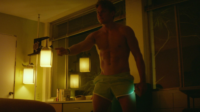 Sexiest Scenes of Nicky Sloane from Ingrid Goes West. Shirtless. 77051