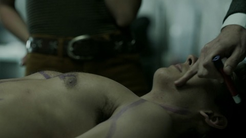 Miguel Herrán in Money Heist (2017-2021) Shirtless Drawing On Body Lying Down 77697