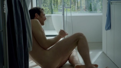 Arieh Worthalter in Transferts (2017) Butt 78015