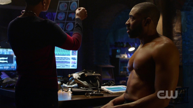 Hottest Jefferson Pierce / Black Lightning Scenes. Shirtless, doctor, hairless chest. 79809