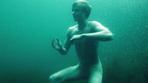 Eric Bouwer in Draußen (2011) Balls Penis Shirtless 78670