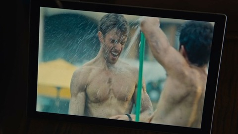 Sexiest Scenes of August Walker from UnREAL. Shirtless. 81071
