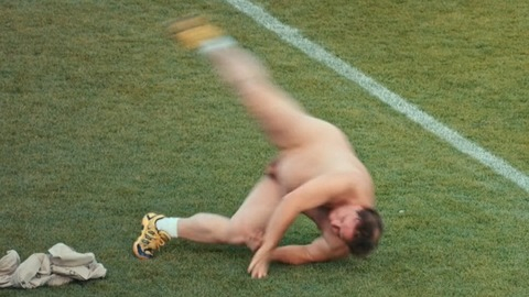 Roberto Martinez Martinez in Streaker (2017) Balls Penis Shirtless 81931