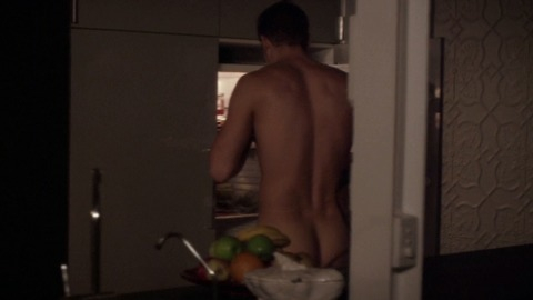 Jay Ryan Naked as Fraser King. Butt, Shirtless, back towards camera, kitchen. 84435