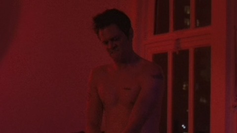 Johnny Knoxville in Rosy (2018) Sexy Shirtless Straight 83741