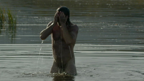 Chris Pine Nude as Robert Bruce, Earl of Carrick. Penis, Shirtless, bathing, dripping wet. 88766