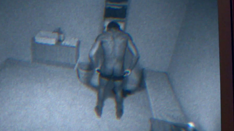 Brandon Scott Nude as Tom Hodgson. Butt, barefoot, beard. 87566