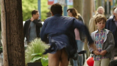 Leonardo from Overboard Naked. Butt, nude, robe flying up. 91319