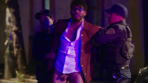 Nudes of Leo from El juego de las llaves. Balls, Penis, arrested, cops. 110988