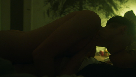 Nudes of Victor from Mortel. Butt, Straight, in bed, interracial. 118776