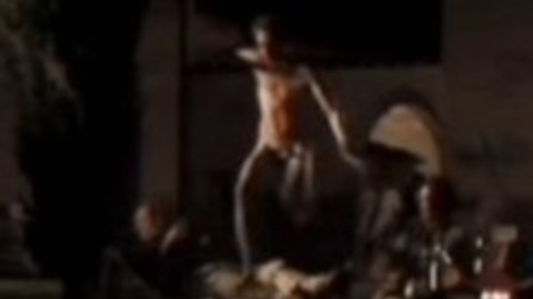 Tom Hiddleston Naked as Oakley. Balls, Penis, Shirtless, night, nude. 129927