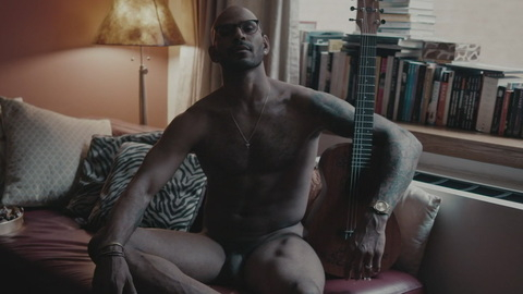 Joaquim de Santana Nude as Aaron Butts. Balls, Penis, Shirtless, couch, full frontal. 145694