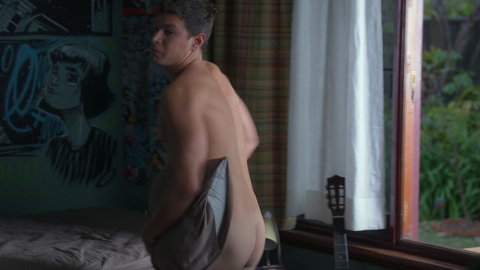 Carlos Sanson Nude as Santiago 'Santi' Hernandez. Butt, Shirtless, bedroom, covering up. 146276