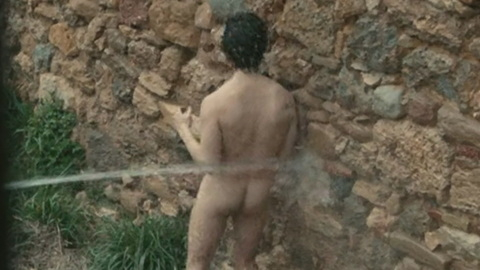 Manu Villar from The Boarding School: Las Cumbres Naked. Butt, Shirtless, barefoot, hosed down. 149171