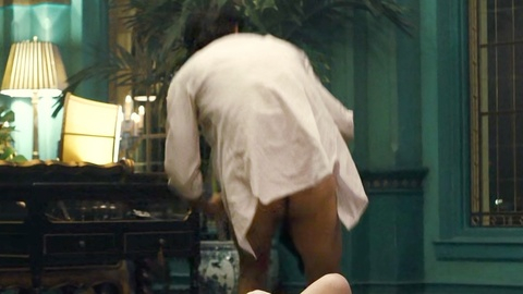 Juan Diego Botto Nude as Silvio Luna. Butt, bending over, distant. 159302