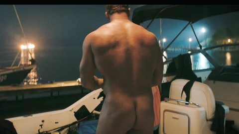 Nudes of Jack Reacher from Reacher. Butt, changing clothes, muscular. 195876