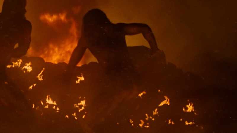Nudes of Fjölnir The Brotherless from The Northman. Butt, Shirtless, barefoot, bloody. 175896