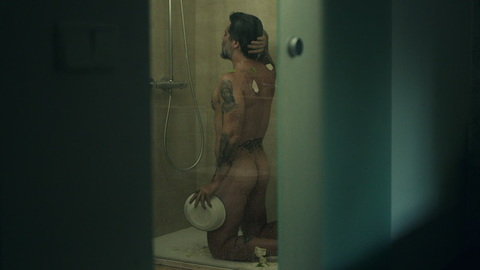 Bruno Gagliasso Naked as Ernesto Cardona. Butt, Shirtless, in knees, in shower. 179595