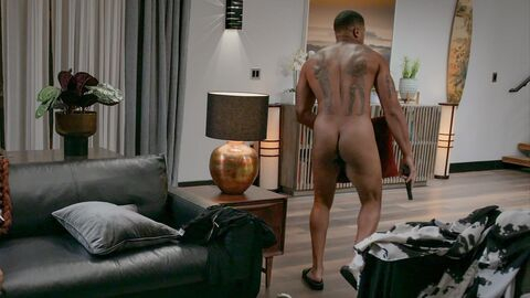 Nudes of Zac from Zatima. Butt, back tattoo, black. 201780