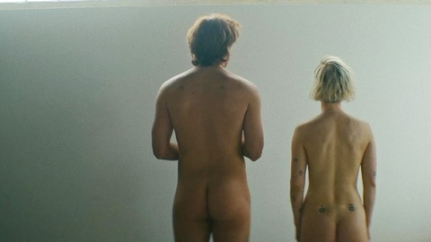 Whitmer Thomas Naked as Elijah. Butt, Shirtless, Straight, brown hair, daytime. 183459