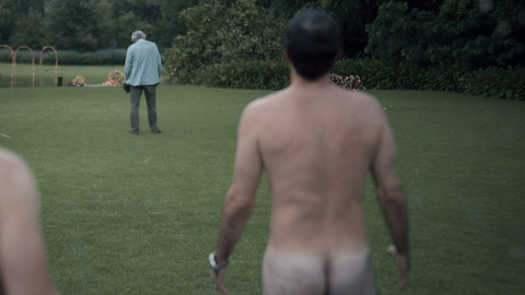 Pablo Cruz Guerrero Nude as Martín De La Luna. Butt, Shirtless, hairy butt, nudecomer. 186074
