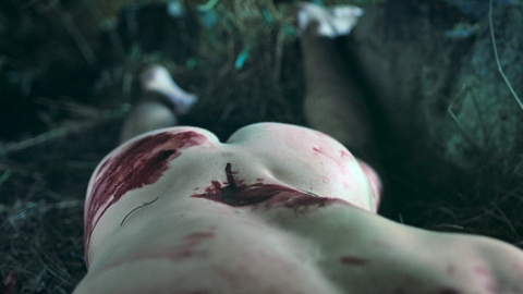 Fernando Lindez Naked in Elite. Butt, Shirtless, dead body, in ditch. 192439
