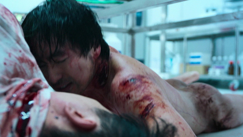 Lee Jin-wook Naked as Pyeon Sang-wook. Butt, Shirtless, blood, bloody. 187647