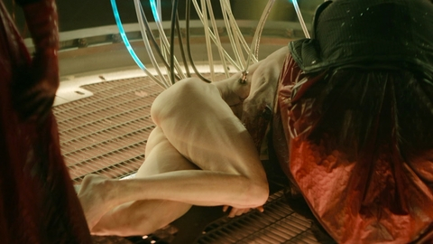Ed Skrein Nude in Rebel Moon - Part One: A Child of Fire. Butt, lying on ground, nude. 188050