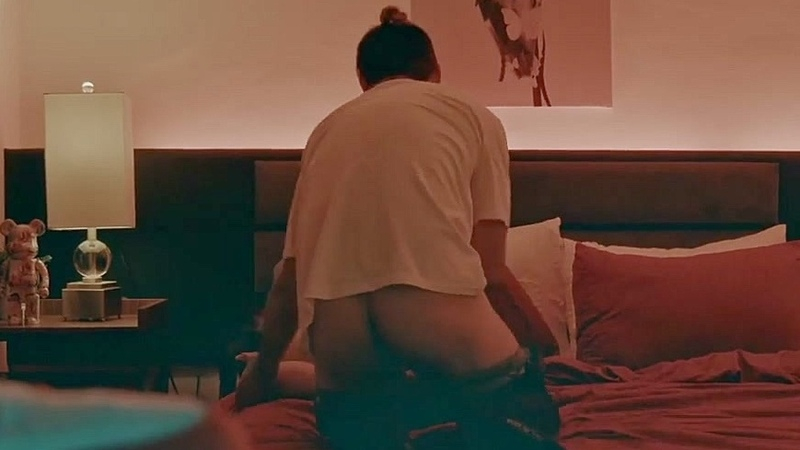 Mark Anthony Fernandez Naked as Rodrigo "ViceRod" Reyes. Butt, bedroom, in bed. 189855