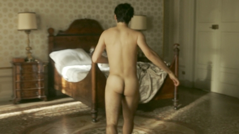 Alfonso de Portago from Ferrari Naked. Butt, Shirtless, bedroom, nude. 189893