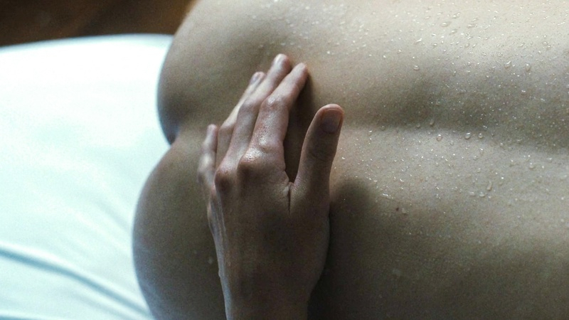 Tye Sheridan Nude in Asphalt City. Butt, Shirtless, Straight, foreplay, in bed. 190468