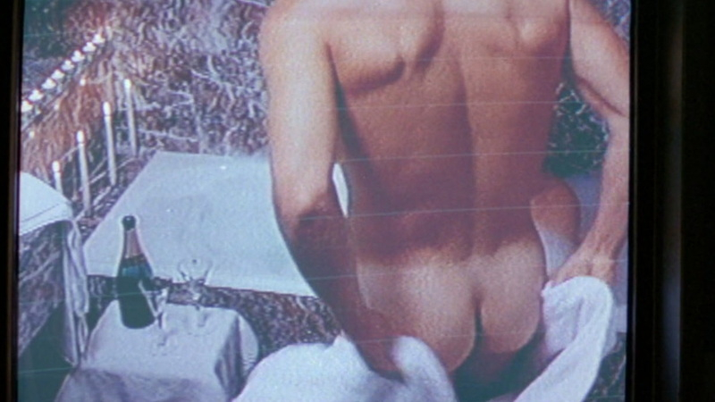 Nicholas Celozzi Naked in Pretty Smart. Butt, Shirtless, bath, bubble bath. 190501