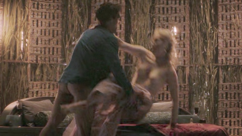 Josh Heuston Naked as Constantine Corrino. Butt, Straight, bedroom, lifting woman. 194679