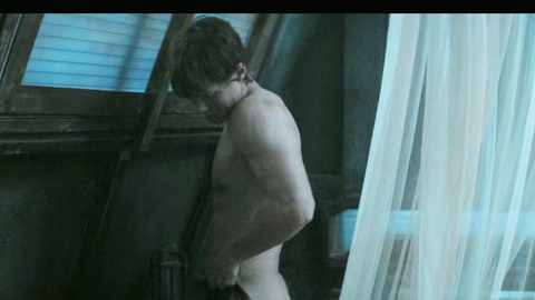 Milo Callaghan Naked in Dune: Prophecy. Butt, Shirtless, mosquito net, muscular. 194701